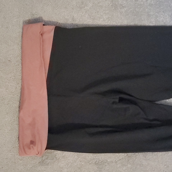 PINK yoga flare NWOT - Picture 3 of 7